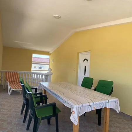 Draga - Comfortable & Afordable Apartmán *