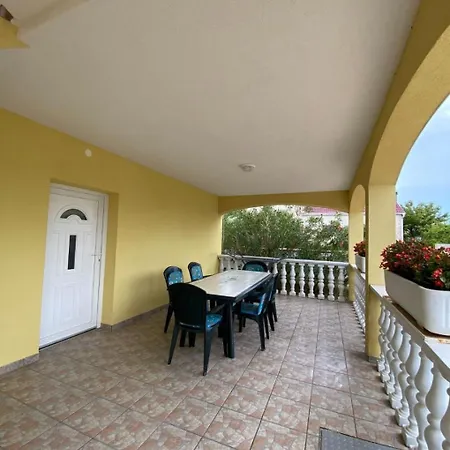 Draga - Comfortable & Afordable Apartmán Vir